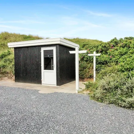 Sirka - 200m From The Sea By Interhome *