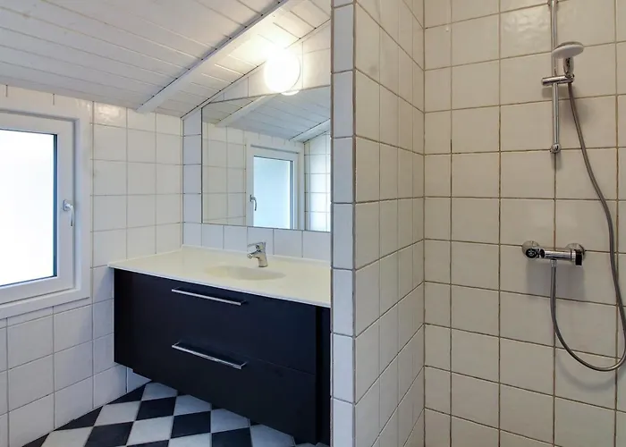 Sirka - 200m From The Sea By Interhome *