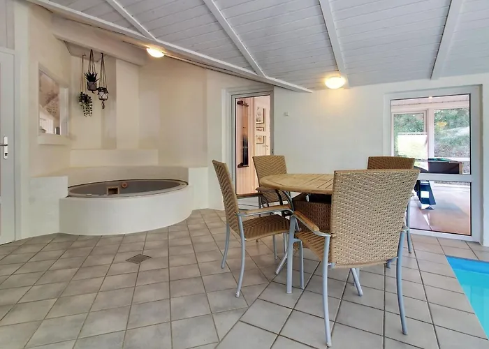 Sirka - 200m From The Sea By Interhome Vejers Strand